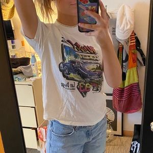 brandy melville west coast tee shirt